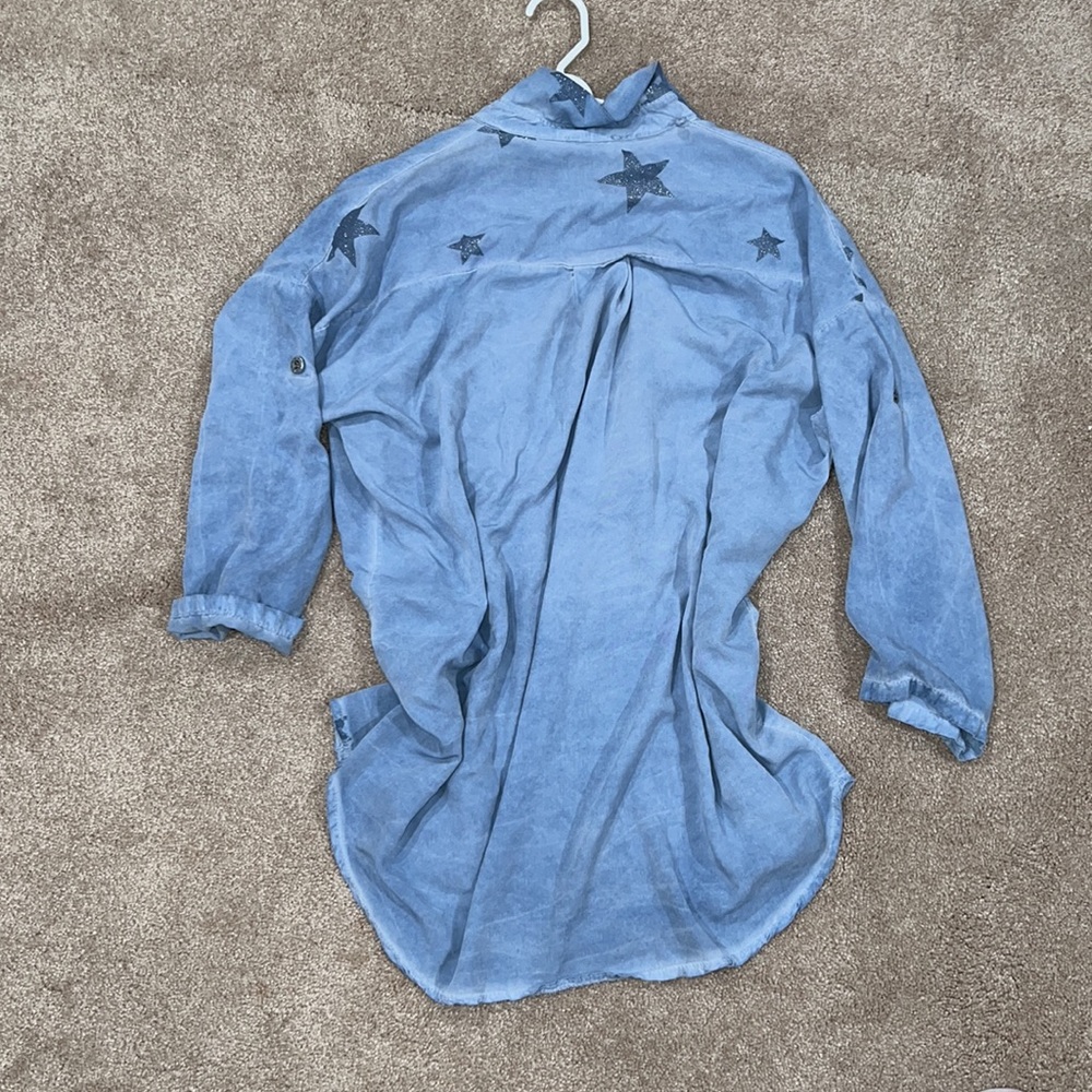 Shirt - Picture 3 of 4